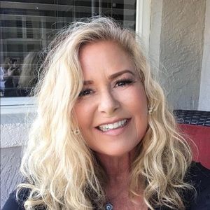 Meet your Posher, Shelly